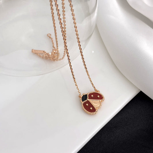 [⭐Seralia]LUCKY  CARNELIANS LADYBUG NECKLACE