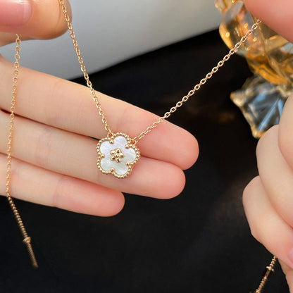 [⭐Seralia]LUCKY  WHITE MOP  PLUM BLOSSOM NECKLACE