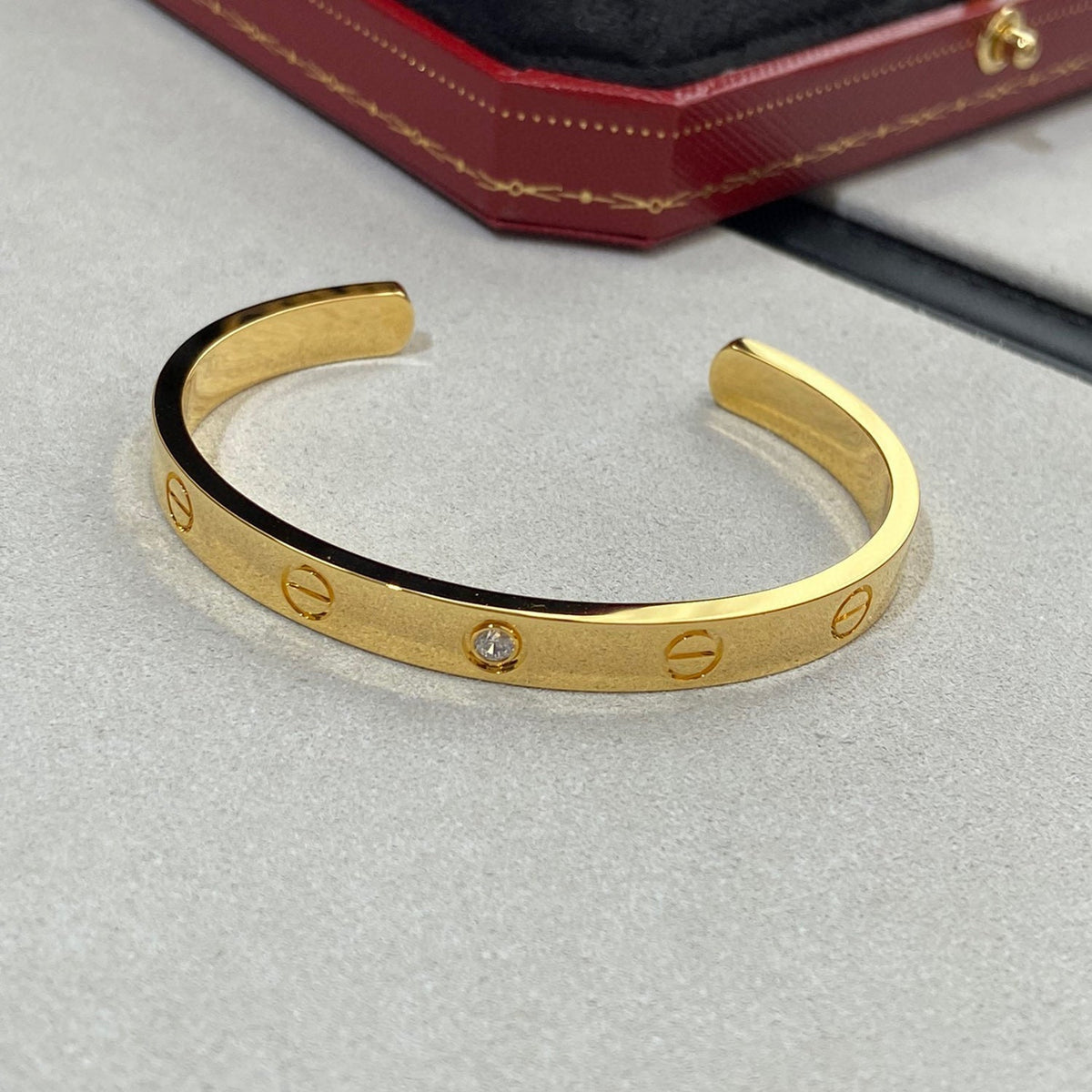 [⭐Seralia]LOVE BRACELET 6.1MM 1 DIAMOND OPEN CUFF