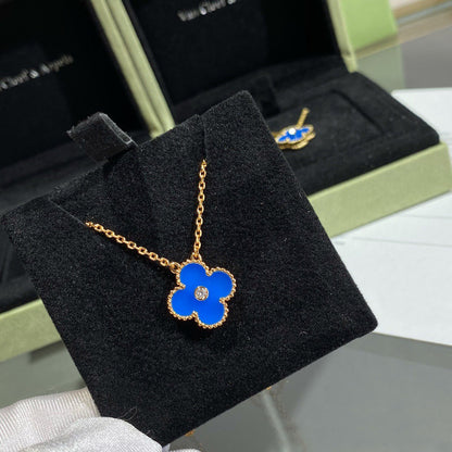 [⭐Seralia]CLOVER 15MM DIAMOND AND BLUE AGATE NECKLACE