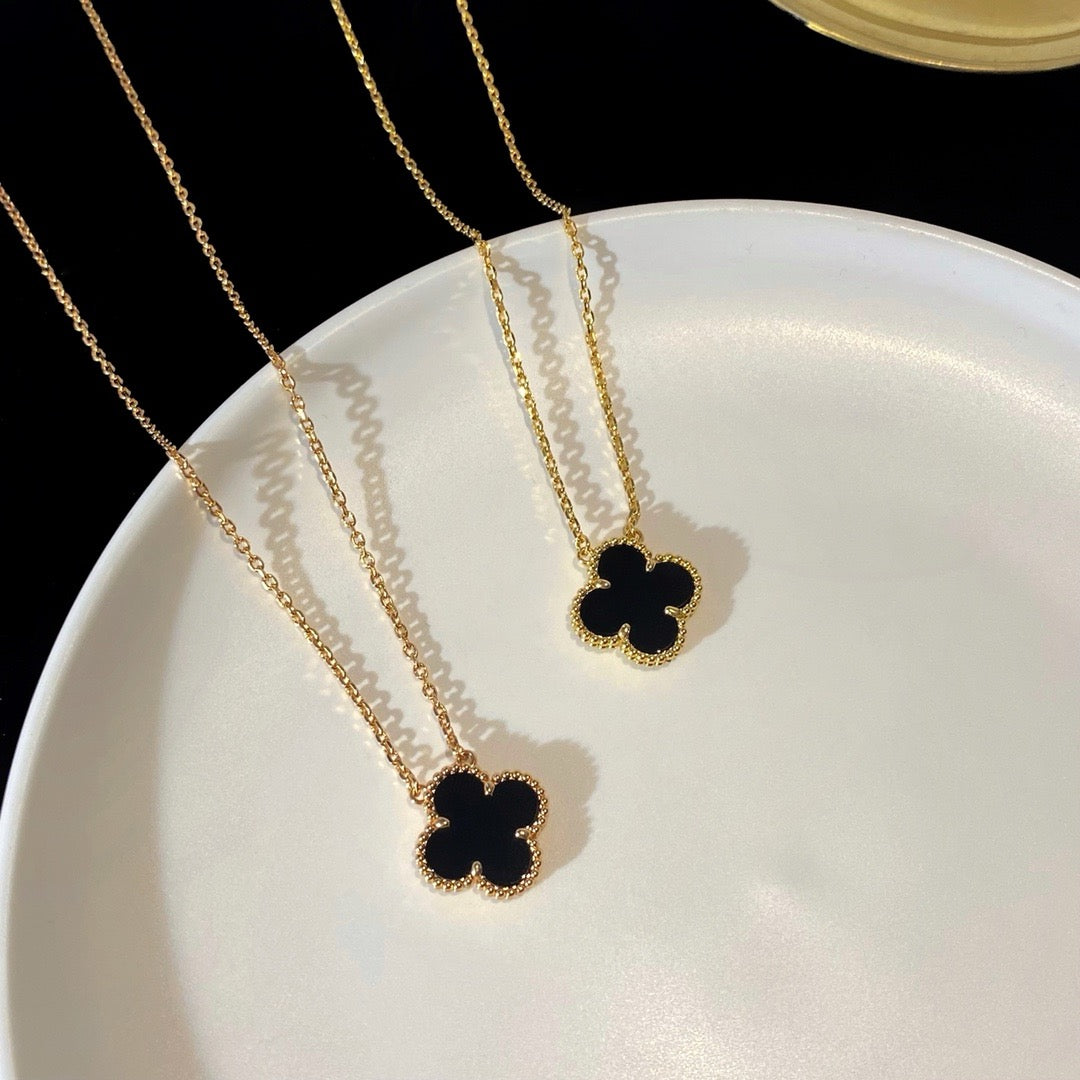 [⭐Seralia]CLOVER 15MM BLACK ONYX SINGLE FLOWER NECKLACE