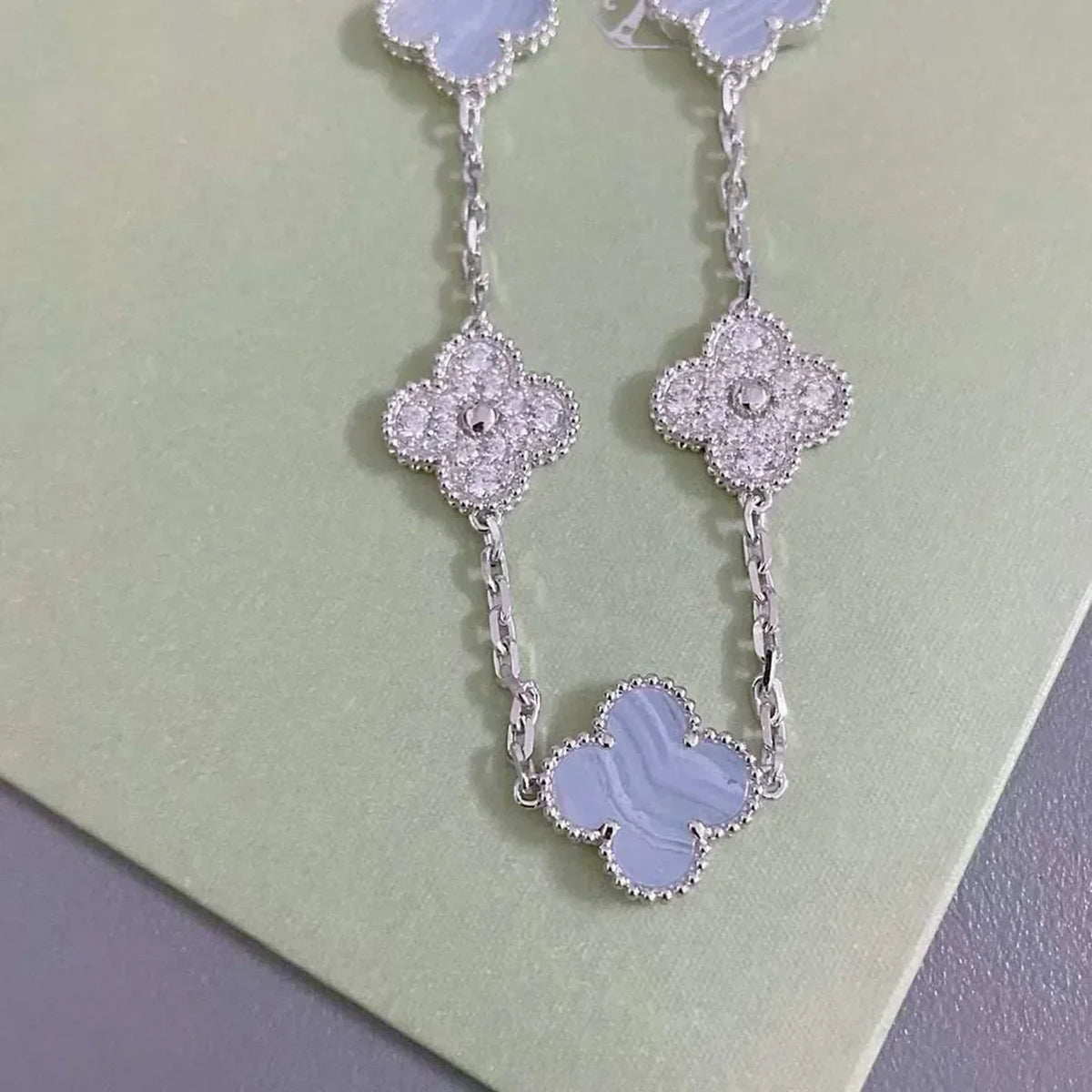 [⭐Seralia] CLOVER 5 MOTIF PURPLE CHALCEDONY BRACELET COLLECTION