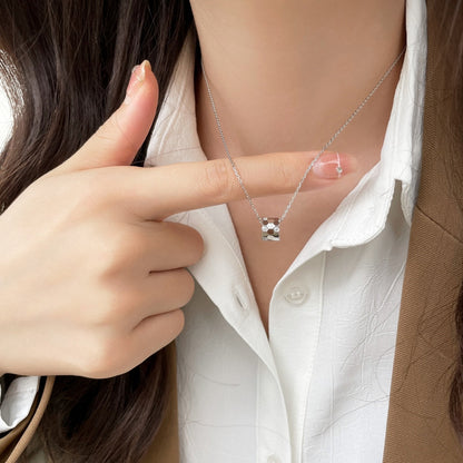 [⭐Seralia]BEE MINI PEDANT DIAMOND NECKLACE