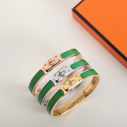 [⭐Seralia]HM KELLY GREEN BRACELET