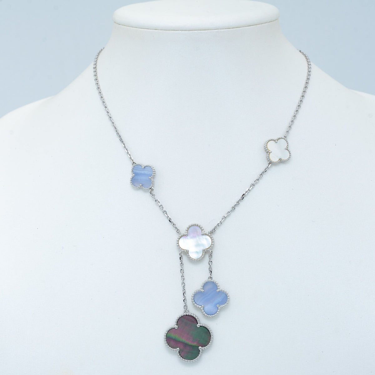 [⭐Seralia]CLOVER MOP CHALCEDONY NECKLACE SILVER 6 MOTIF