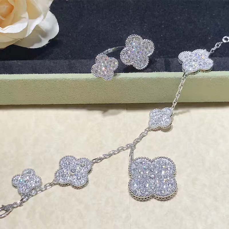 [⭐Seralia]CLOVER 6 MOTIFS SILVER DIAMOND BRACELET