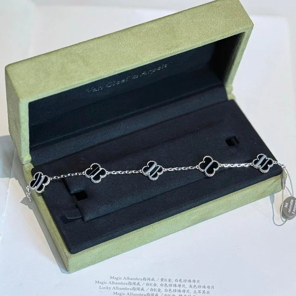 [⭐Seralia] CLOVER 5 MOTIF PULSAR STONE BRACELET COLLECTION