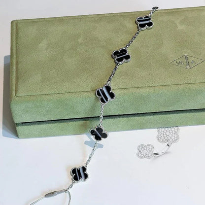 [⭐Seralia] CLOVER 5 MOTIF PULSAR STONE BRACELET COLLECTION