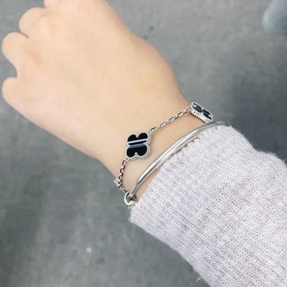 [⭐Seralia] CLOVER 5 MOTIF PULSAR STONE BRACELET COLLECTION