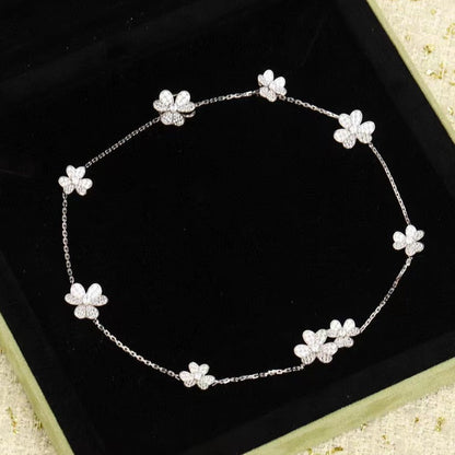 [⭐Seralia]FRIVOLE SILVER 9 FLOWERS NECKLACE