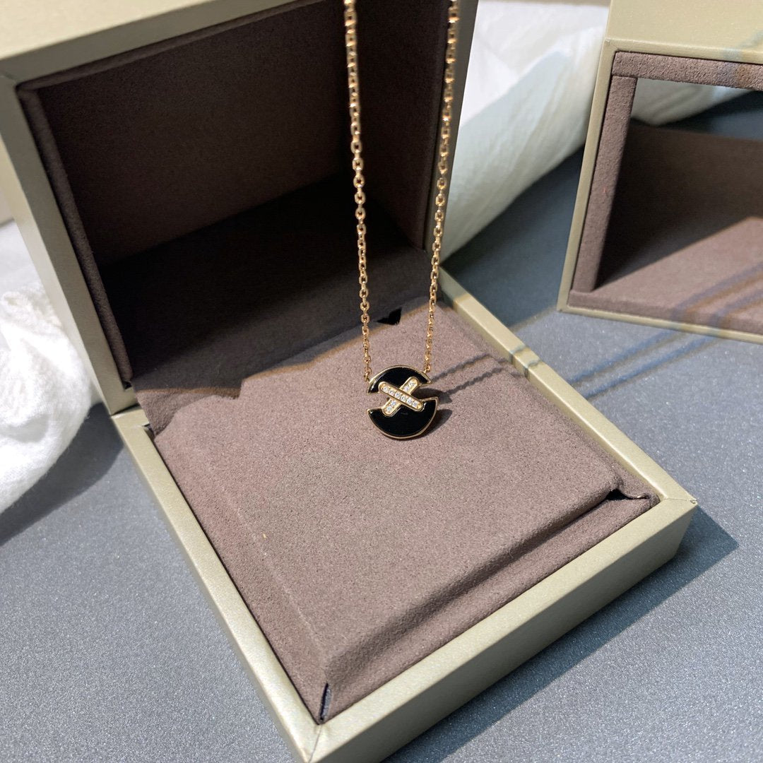 [⭐Seralia]JEUX DE PINK GOLD DIAMOND NECKLACE