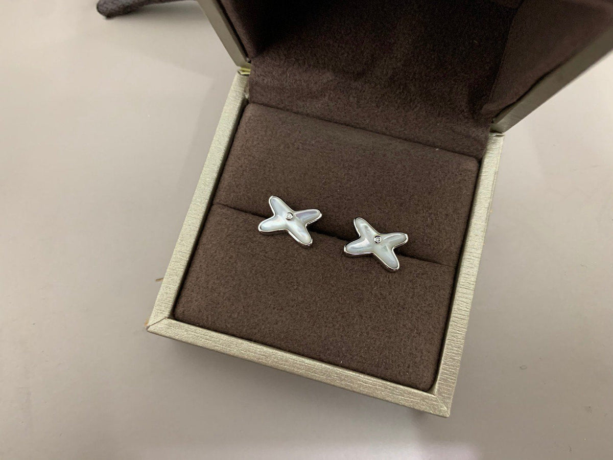 [⭐Seralia]JEUX DE WHITE MOP SILVER DIAMOND EARRINGS