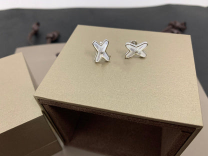 [⭐Seralia]JEUX DE WHITE MOP SILVER DIAMOND EARRINGS