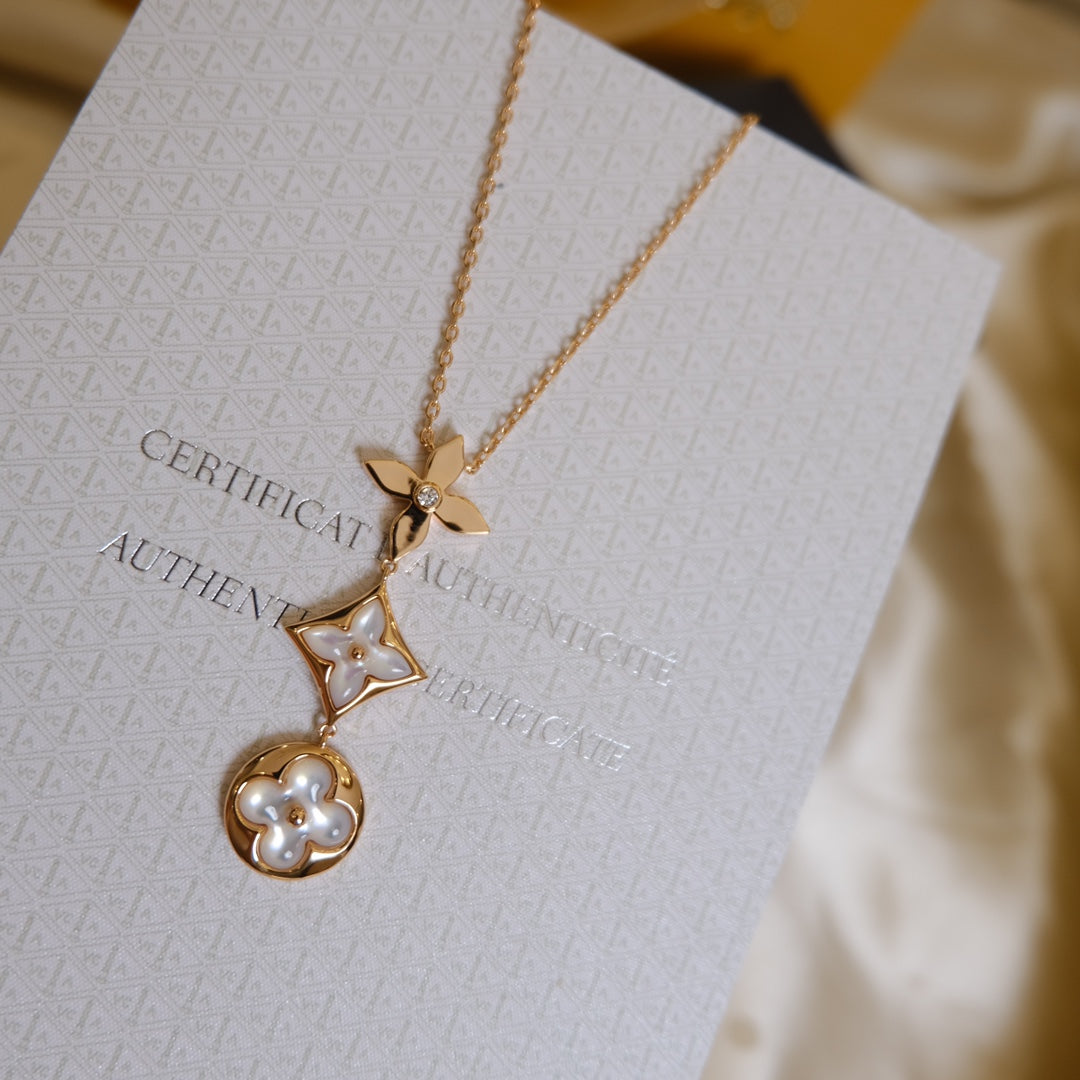 [⭐Seralia]COLOR BLOSSOM LARIAT NECKLACE PINK GOLD WHITE MOTHER PEARL AND DIAMOND
