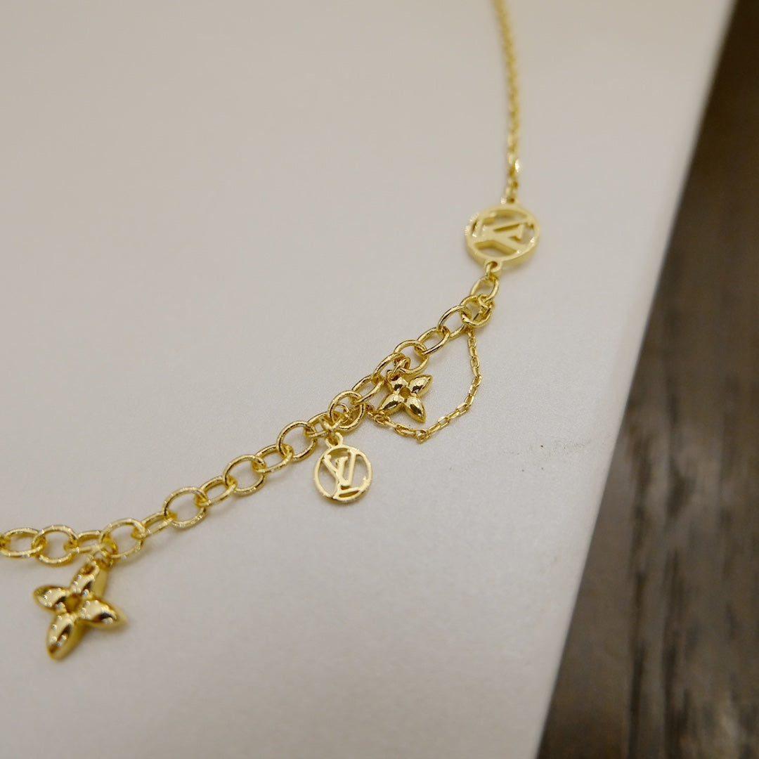 [⭐Seralia]BLOOMING SUPPLE NECKLACE BRASS
