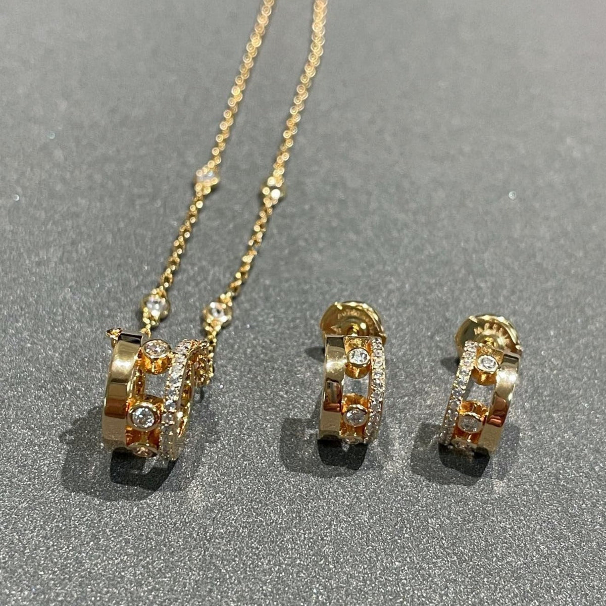 [⭐Seralia]CHAIN MOVE ROMANE PEDAND NECKLACE