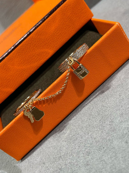 [⭐Seralia]HM KELLY CLOCHETTE DOUBLE RING IN  WITH DIAMONDS