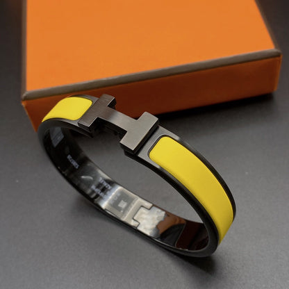 [⭐Seralia]CLIC HM SO BLACK YELLOW BRACELET