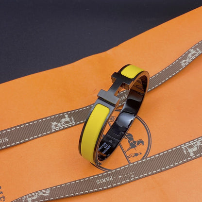 [⭐Seralia]CLIC HM SO BLACK YELLOW BRACELET