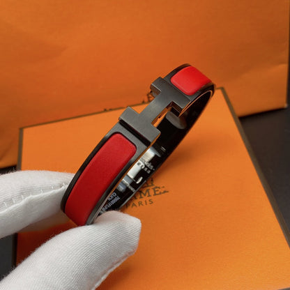 [⭐Seralia]CLIC HM SO BLACK RED BRACELET
