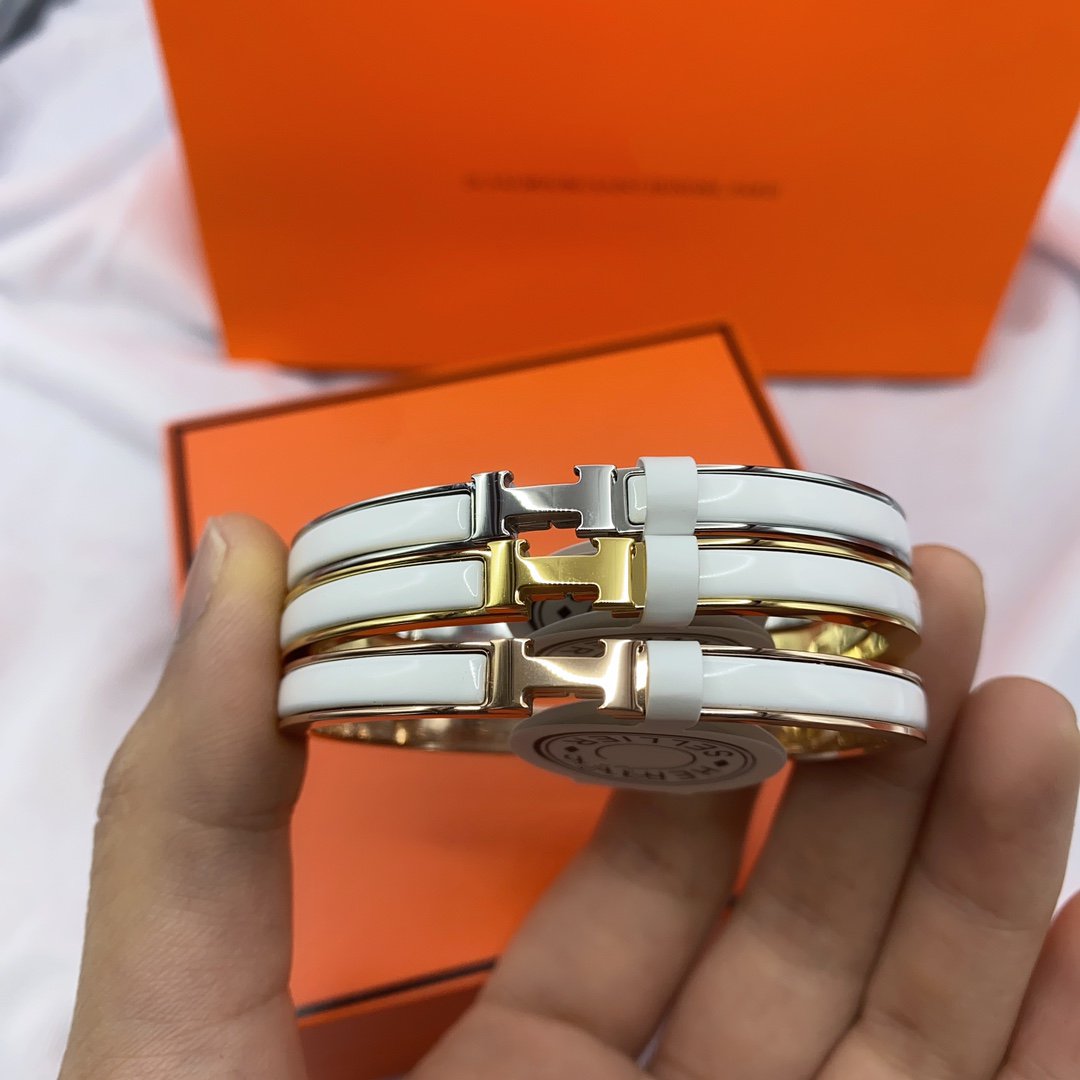 [⭐Seralia]CLASSIC HM CLIC WHITE 8MM ENAMEL BRACELET