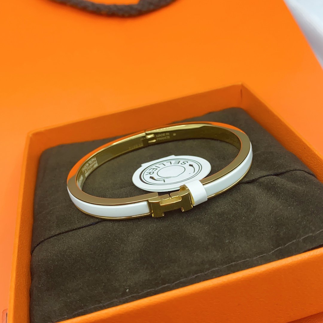 [⭐Seralia]CLASSIC HM CLIC WHITE 8MM ENAMEL BRACELET
