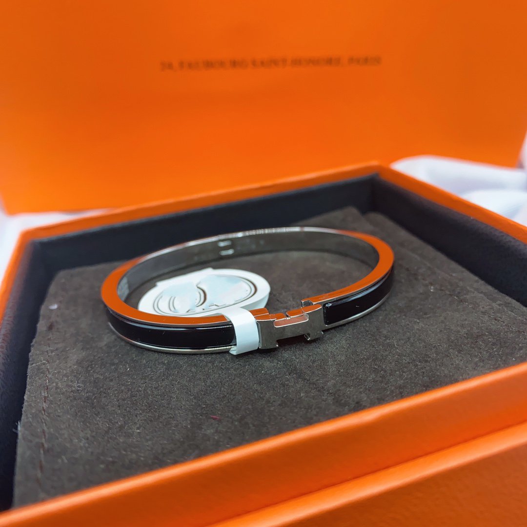 [⭐Seralia]CLASSIC HM CLIC BLACK 8MM ENAMEL BRACELET