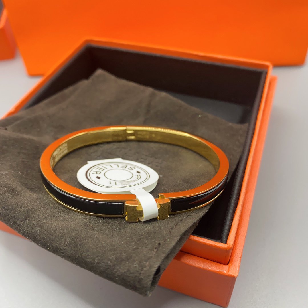 [⭐Seralia]CLASSIC HM CLIC BLACK 8MM ENAMEL BRACELET