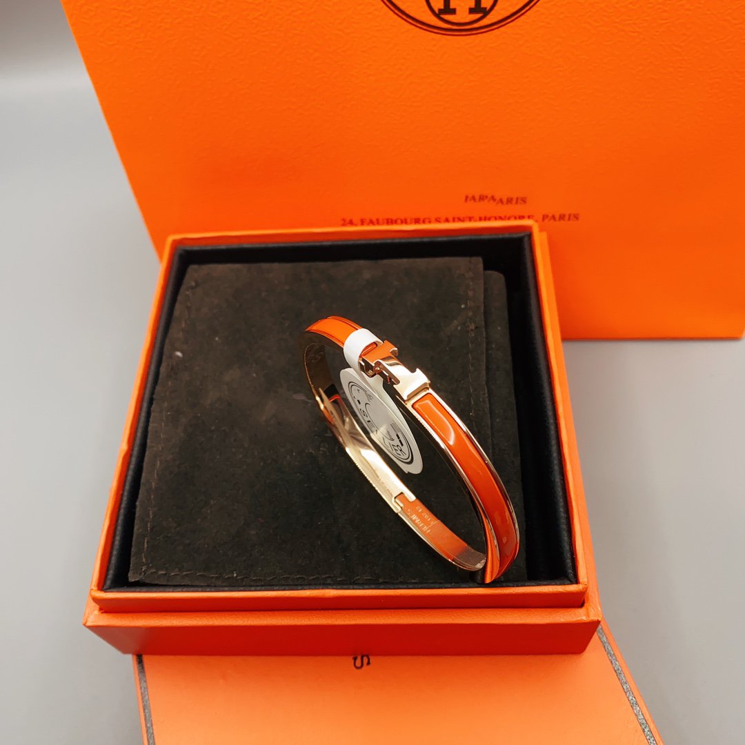 [⭐Seralia]CLASSIC HM CLIC RED 8MM ENAMEL BRACELET