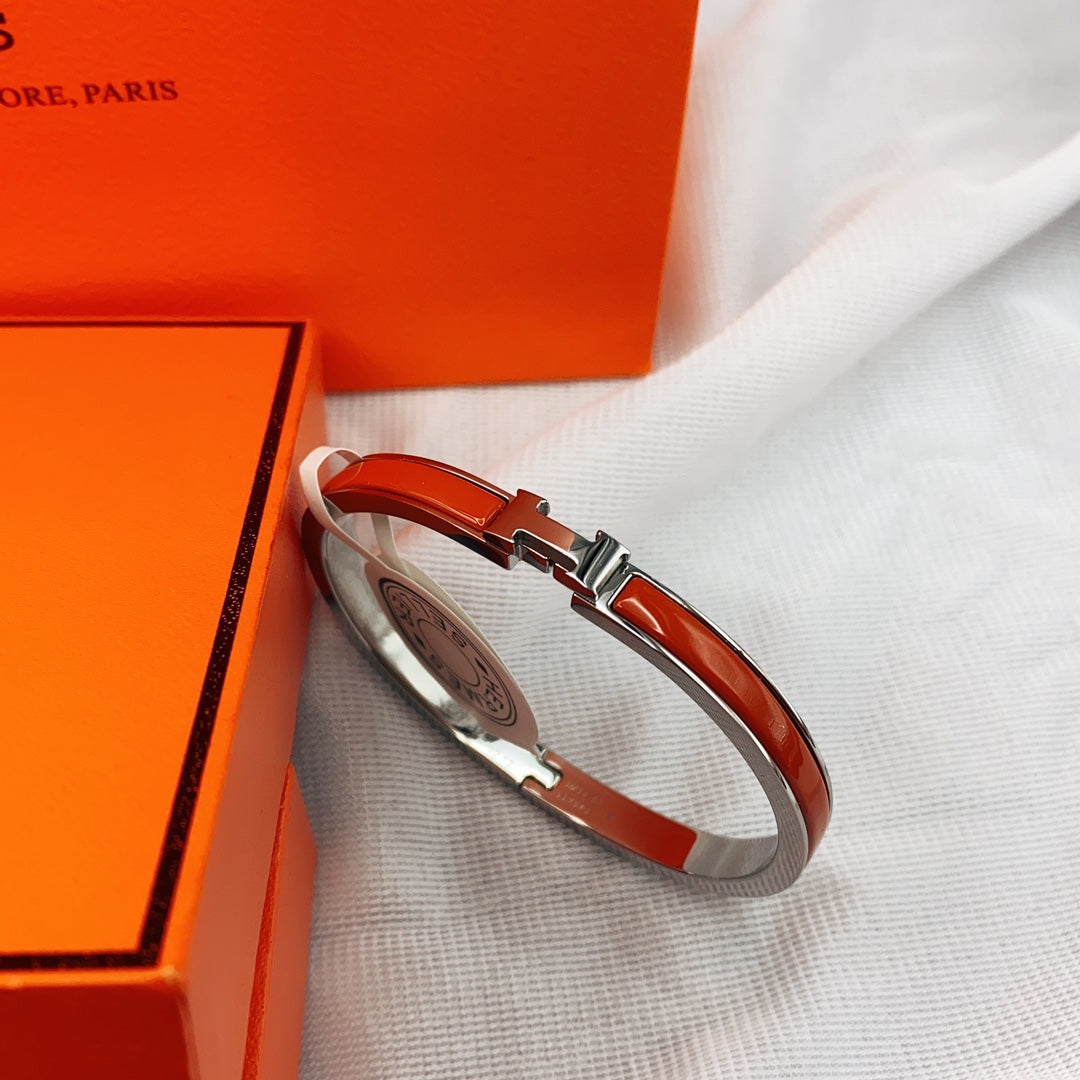[⭐Seralia]CLASSIC HM CLIC RED 8MM ENAMEL BRACELET