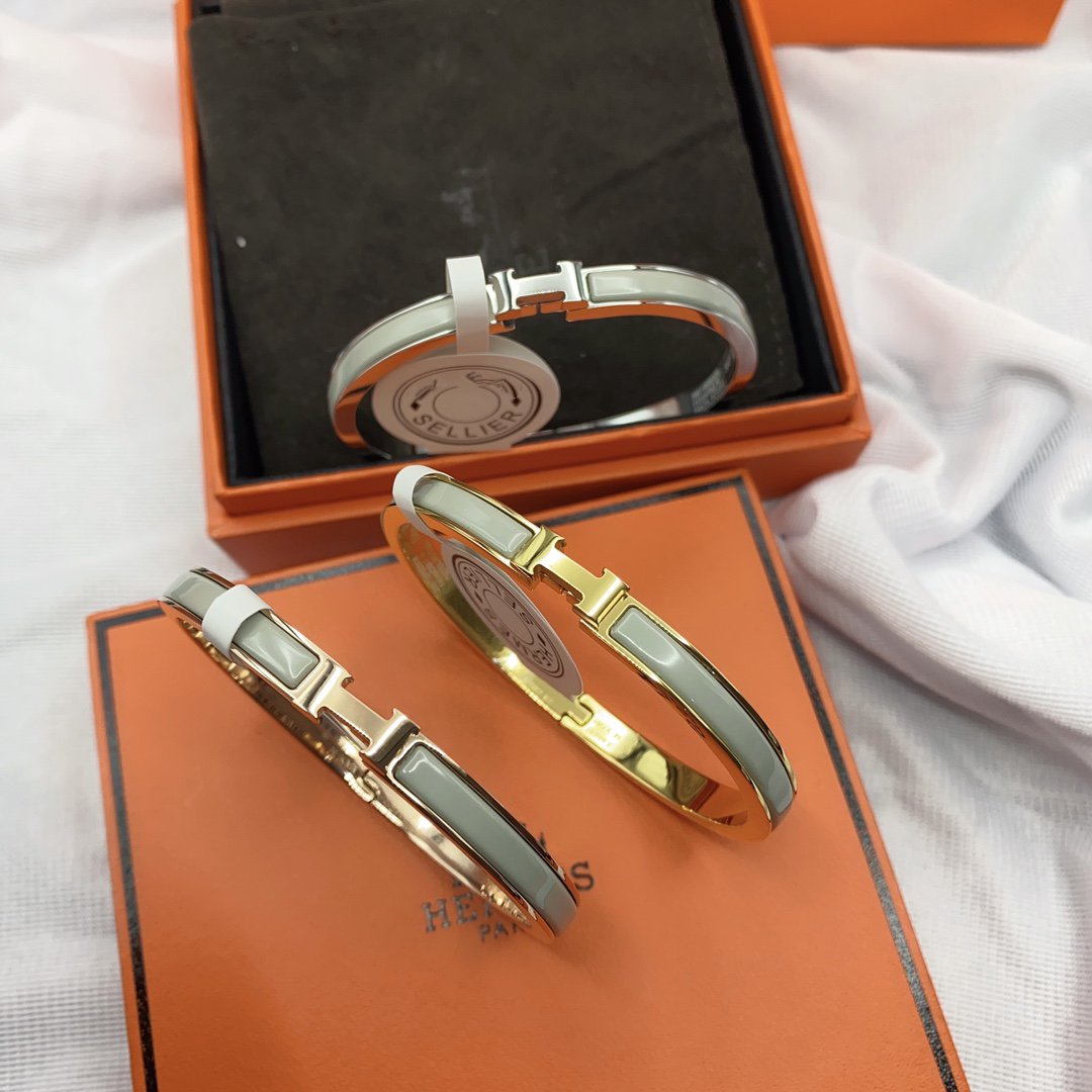[⭐Seralia]CLASSIC HM CLIC GREEN 8MM ENAMEL BRACELET
