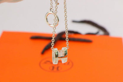 [⭐Seralia]HM NECKLACE H LETTER OVAL SERIES
