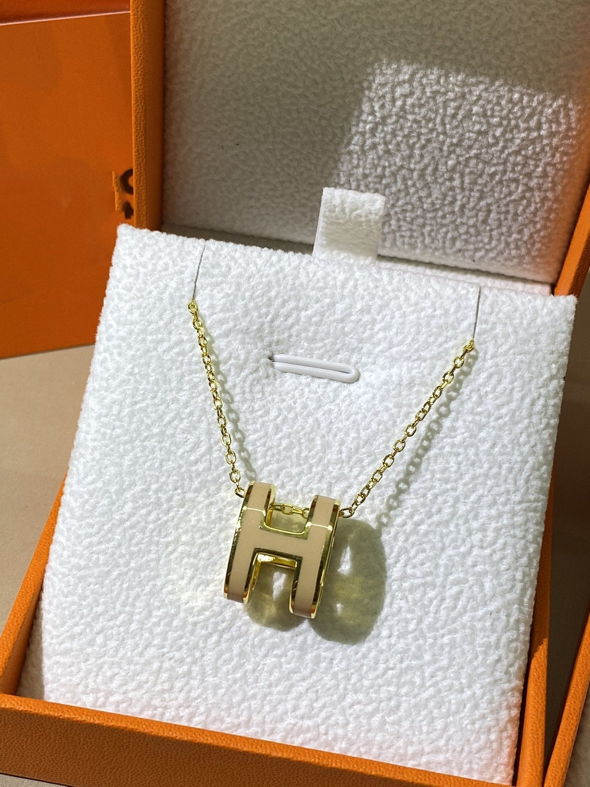 [⭐Seralia]HM CLIC YELLOW ENAMEL GOLD NECKLACE