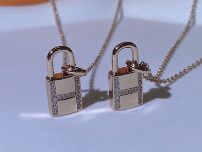 [⭐Seralia]HM ADVANCED NICHE LOCK HEAD NECKLACE DIAMONDS