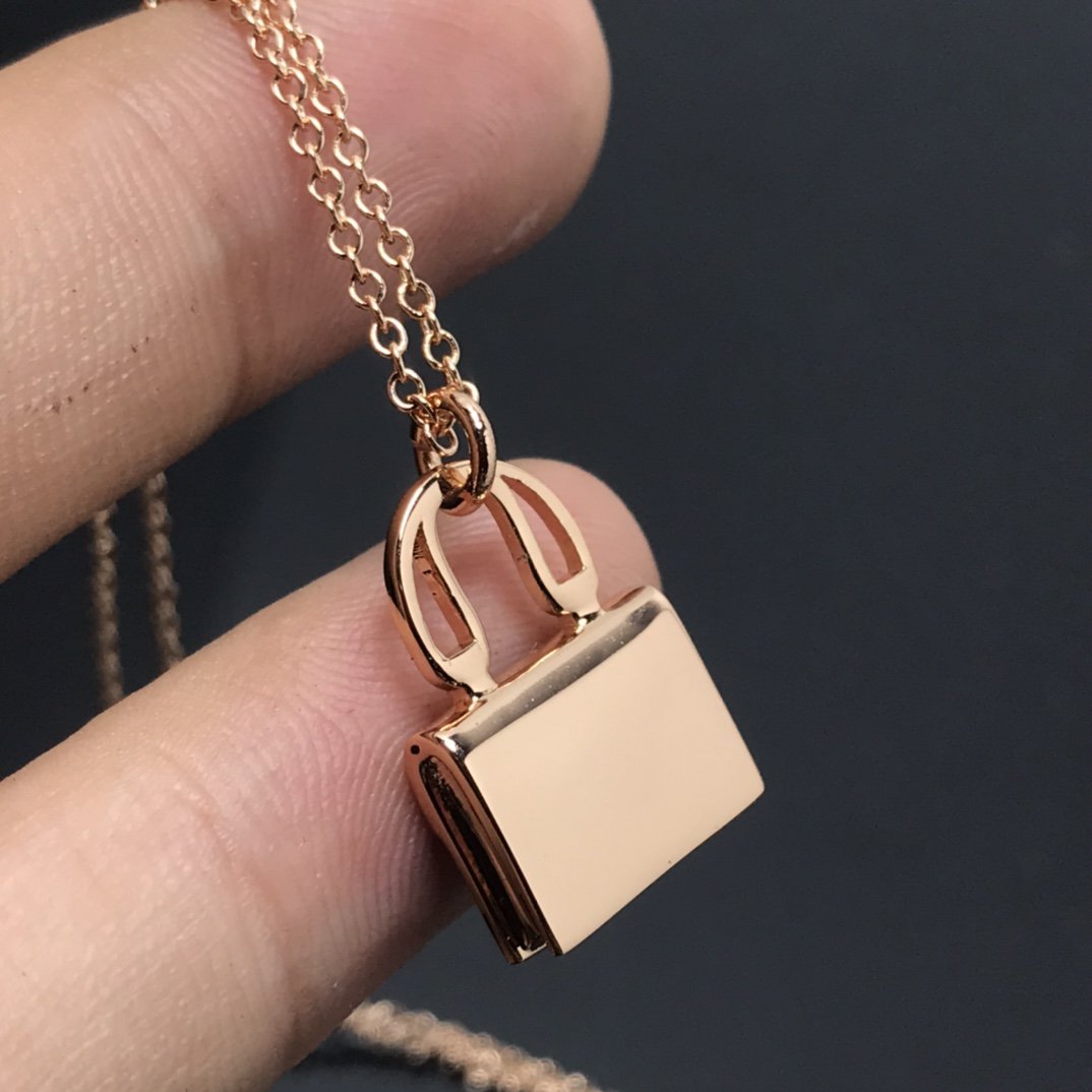[⭐Seralia]HM NECKLACE ARRIVAL BLACK DIAMOND