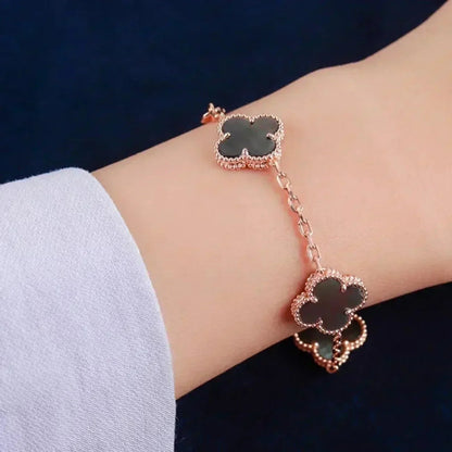 [⭐Seralia] CLOVER 5 MOTIF GRAY MOP BRACELET COLLECTION
