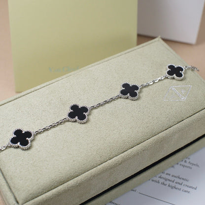 [⭐Seralia] CLOVER 5 MOTIF ONYXS BRACELET COLLECTION