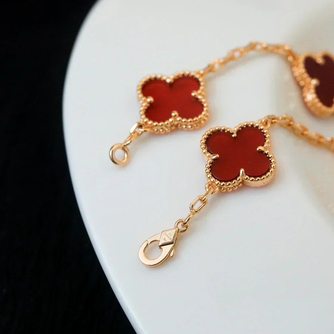 [⭐Seralia] CLOVER 5 MOTIF RED CORNELIAN BRACELET COLLECTION