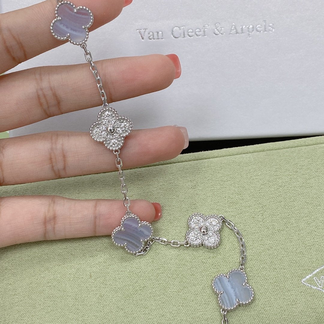 [⭐Seralia] CLOVER 5 MOTIF PURPLE CHALCEDONY BRACELET COLLECTION