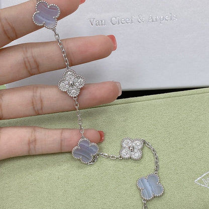 [⭐Seralia] CLOVER 5 MOTIF PURPLE CHALCEDONY BRACELET COLLECTION