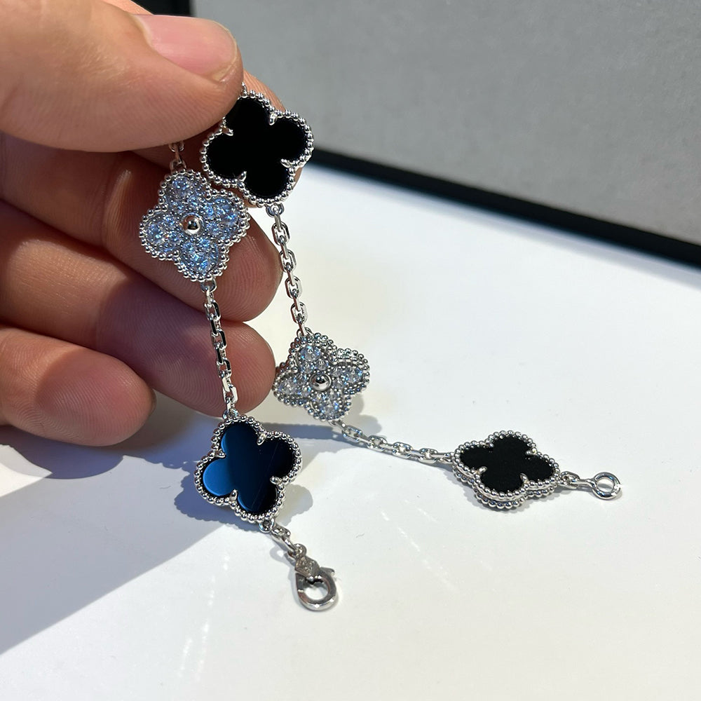 [⭐Seralia] CLOVER 5 MOTIF ONYXS BRACELET COLLECTION