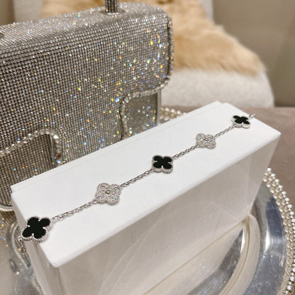 [⭐Seralia] CLOVER 5 MOTIF ONYXS BRACELET COLLECTION
