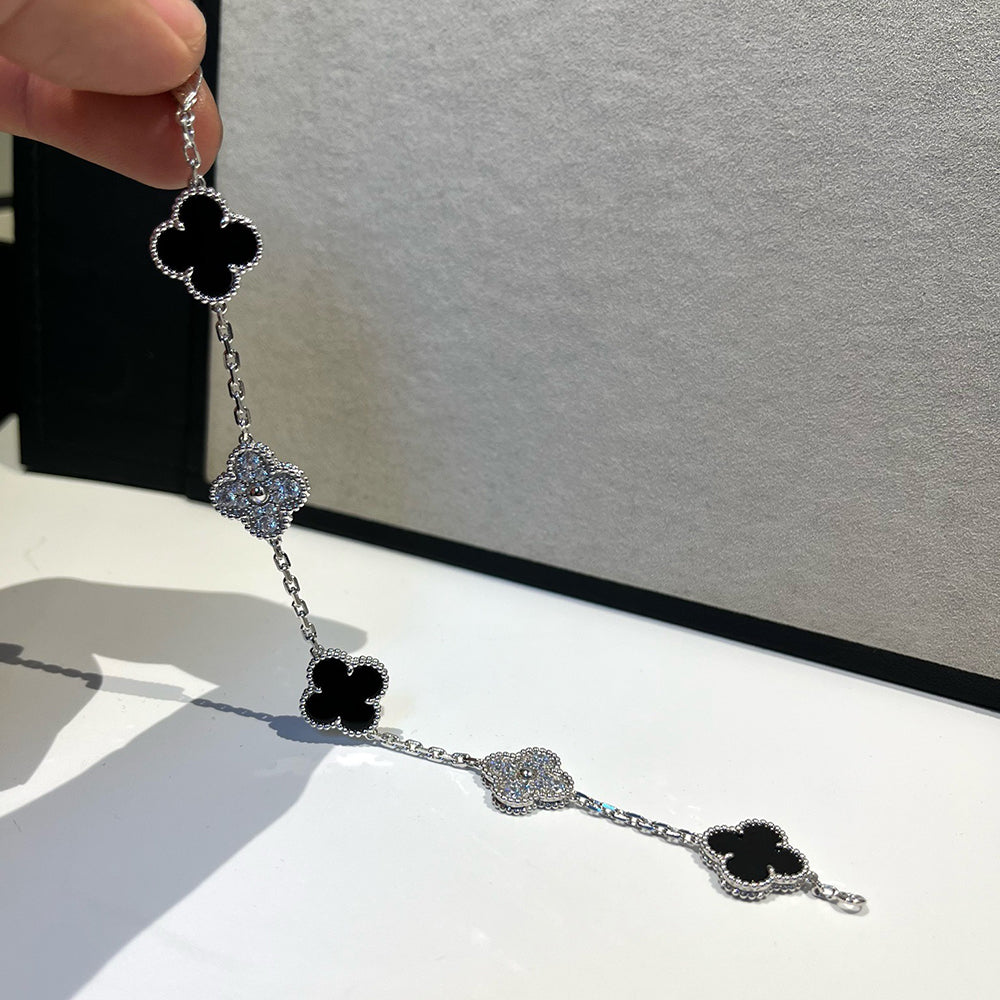 [⭐Seralia] CLOVER 5 MOTIF ONYXS BRACELET COLLECTION