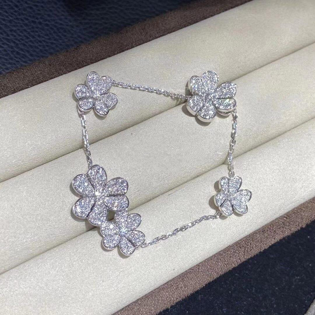 [⭐Seralia]FRIVOLE SILVER 5 FLOWERS BRACELET