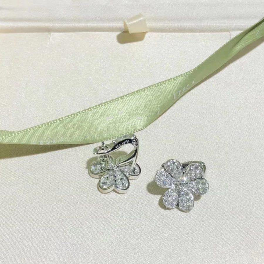 [⭐Seralia]FRIVOLE SILVER FLOWER DIAMOND EARRINGS