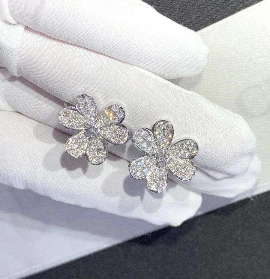 [⭐Seralia]FRIVOLE SILVER FLOWER DIAMOND EARRINGS
