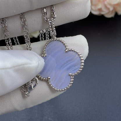 [⭐Seralia]CLOVER SILVER CHALCEDONY BIG CLOVER NECKLACE