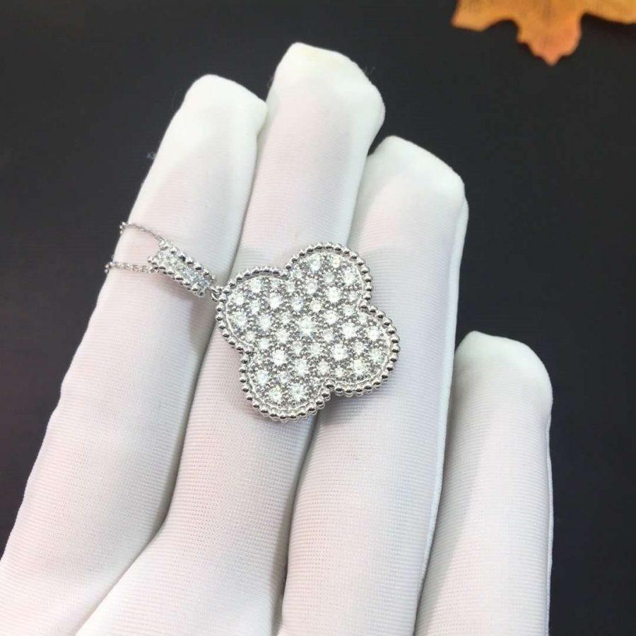 [⭐Seralia]CLOVER 25MM SILVER FULL DIAMOND BIG CLOVER NECKLACE