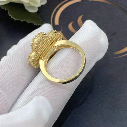 [⭐Seralia]CLOVER WHITE MOP RING