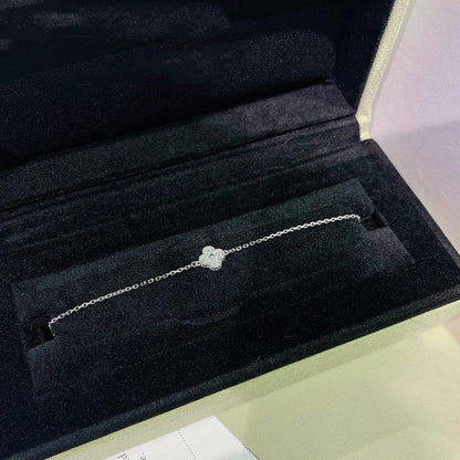 [⭐Seralia]CLOVER  SINGLE FLOWER BRACELET SILVER